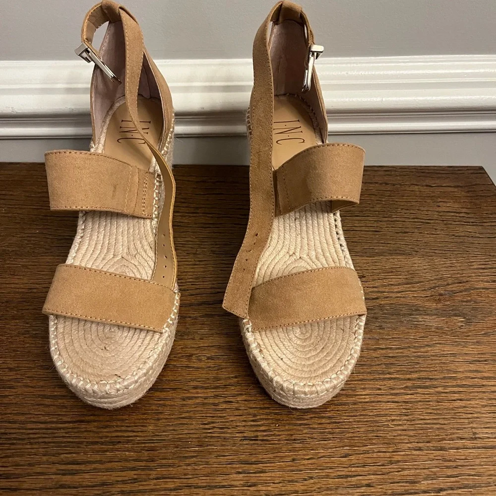 INC Beige Platform Catiana Almond Toe‎ Wedge Buckle Espadrille Shoes 8.5